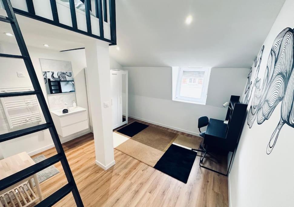 Nouveau! Centre Lille T3 Avec Wifi, Tv, Netflix Luaran gambar