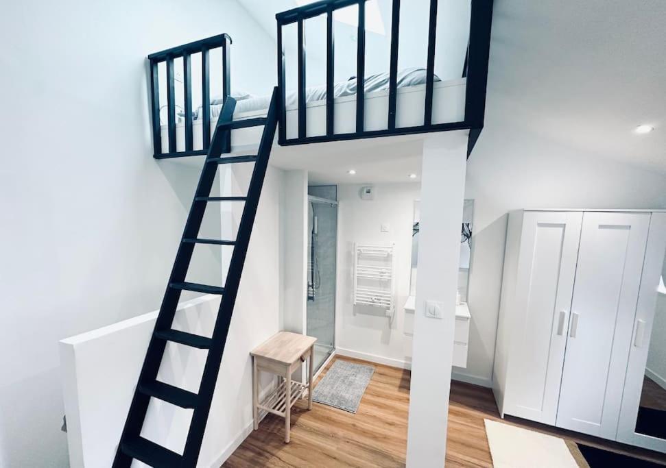 Nouveau! Centre Lille T3 Avec Wifi, Tv, Netflix Luaran gambar